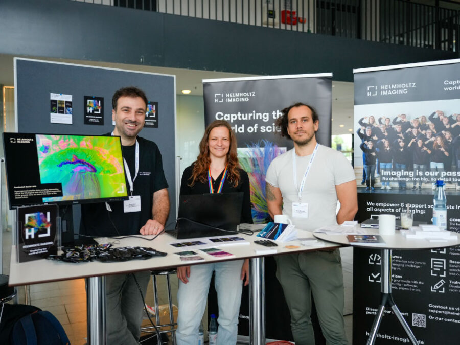 Helmholtz Imaging at its booth at the Helmholtz AI Conference 2025 in Karlsruhe