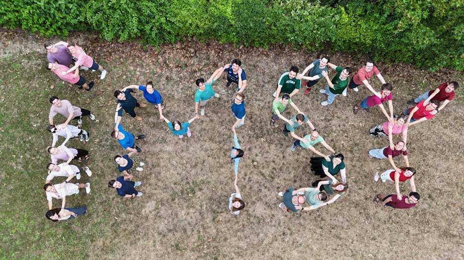 Group photo of the Intelligent Medical Systems (IMSY) department of DKFZ